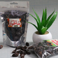 500 grams of Shahroudi grape raisins, seeded, washed and in stock