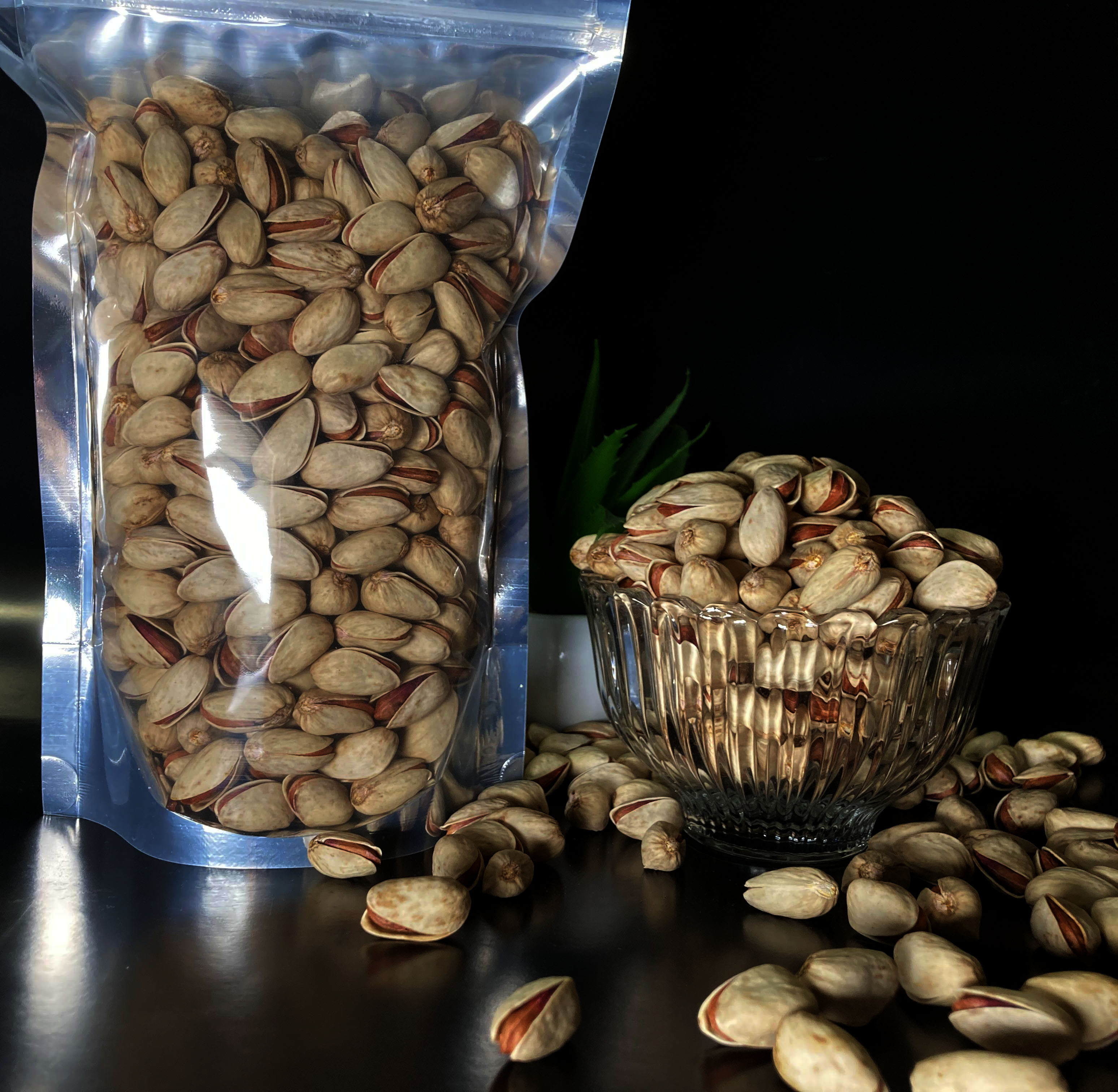 Raw pistachios 450 grams, Abbas Ali, 25 to 26 ounces, Momenabad, Damghan, organic and produced without poison